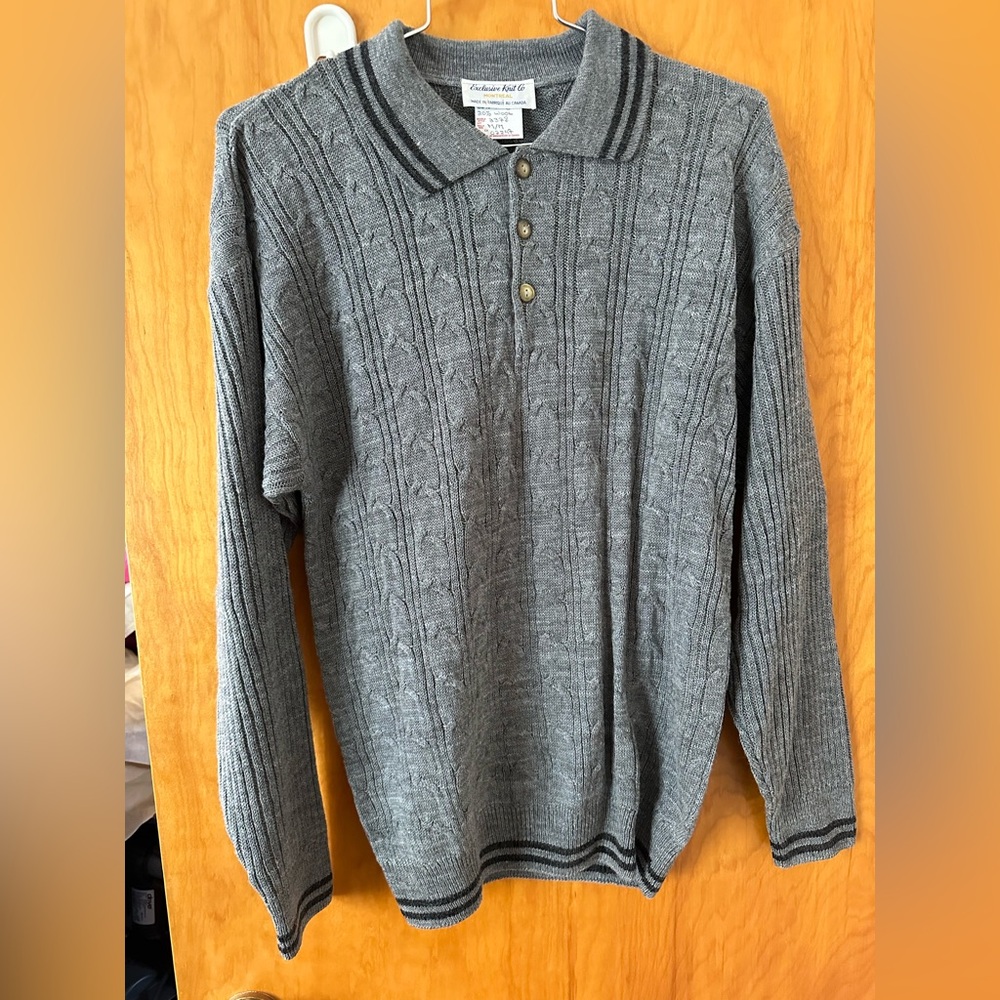 Exclusive Knit Co Gray Wool Sweater
